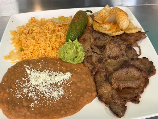 La Real Restaurant photo 2