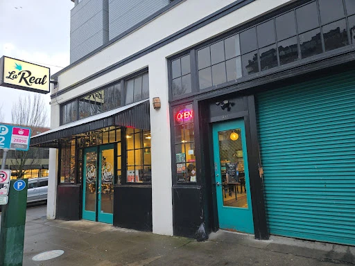 La Real Restaurant photo 4